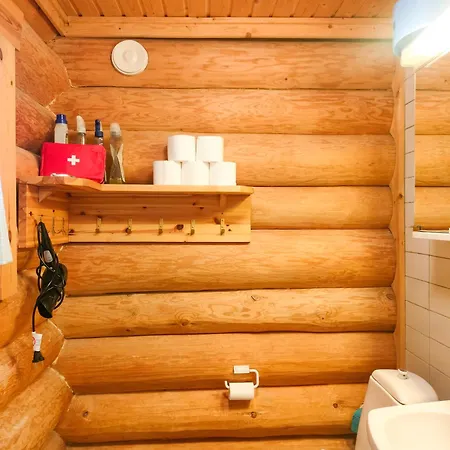 Pyhaenaekyy D - With A View To The Slopes 샬레 *