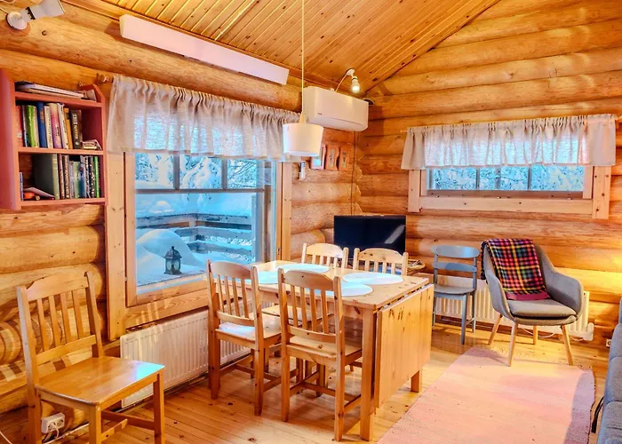 Pyhaenaekyy D - With A View To The Slopes 샬레 파이하튠튜리