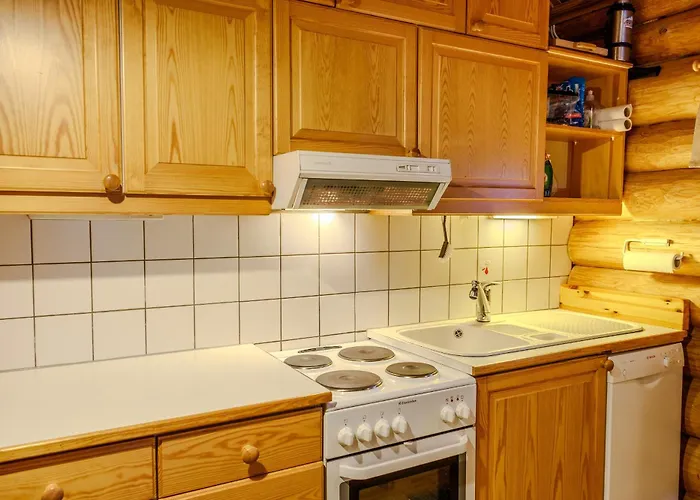 Pyhaenaekyy D - With A View To The Slopes *