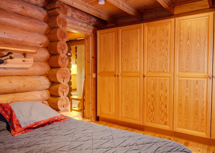 Pyhaenaekyy D - With A View To The Slopes